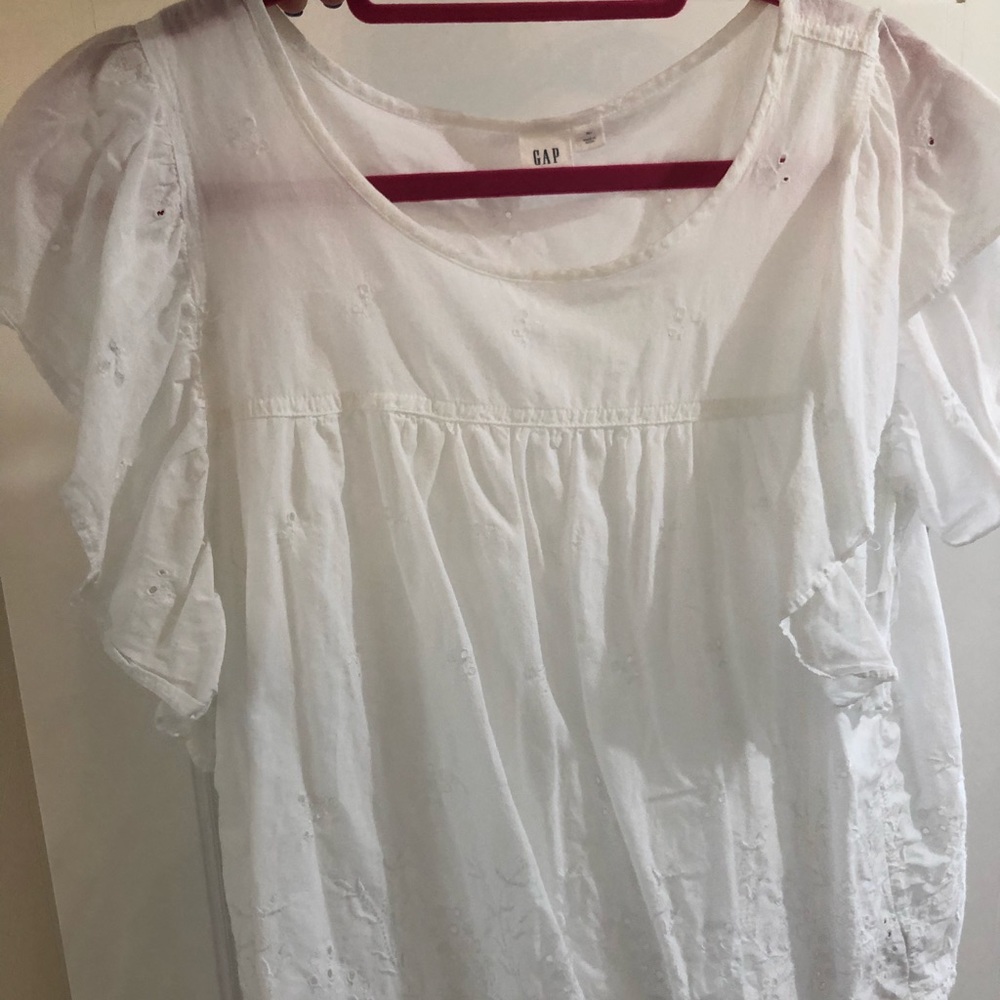 Simple white top